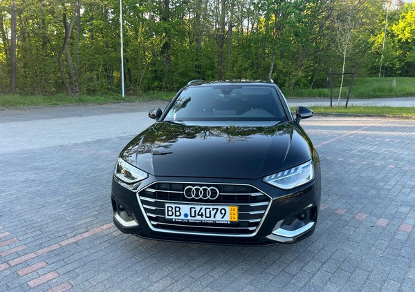 Audi A4 cena 139900 przebieg: 122900, rok produkcji 2020 z Góra małe 781